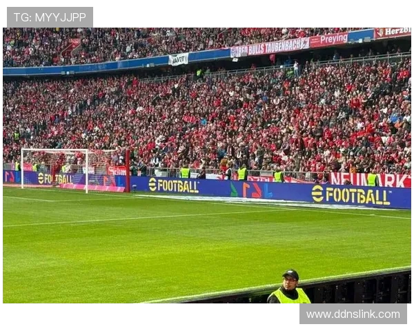 拜仁关键战表现波动显现,对赛季竞争格局带来变化 拜仁关键战表现波动显现,对赛季竞争格局带来变化