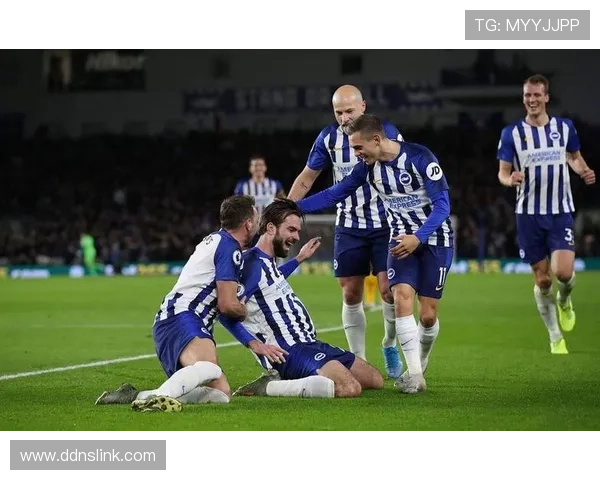 热刺边路主导进攻，中场中路渗透与突破能力尚待提升，影响进攻立体化