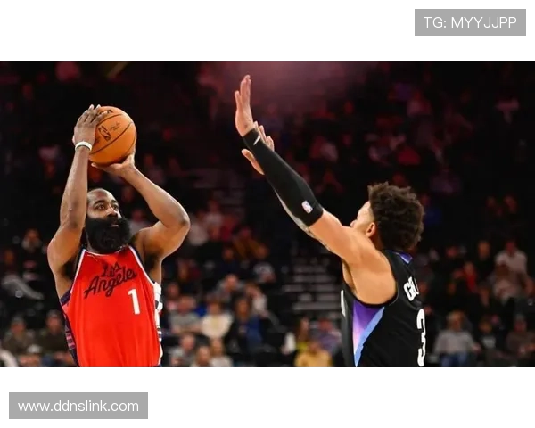 埃文·莫布里挡拆拉开空间效率提升明显助骑士内线威胁增强